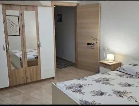 Lighthouse Spacious New Bazaar Апартаменты