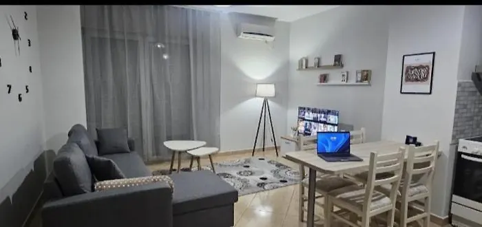 Апартаменты Lighthouse Spacious New Bazaar *