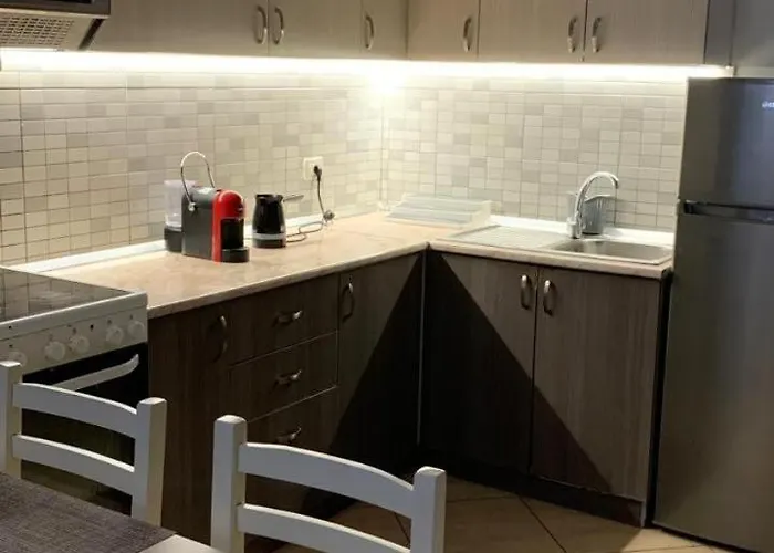 Lighthouse Spacious New Bazaar *